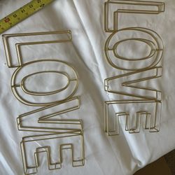 2 LOVE Wedding Decor 