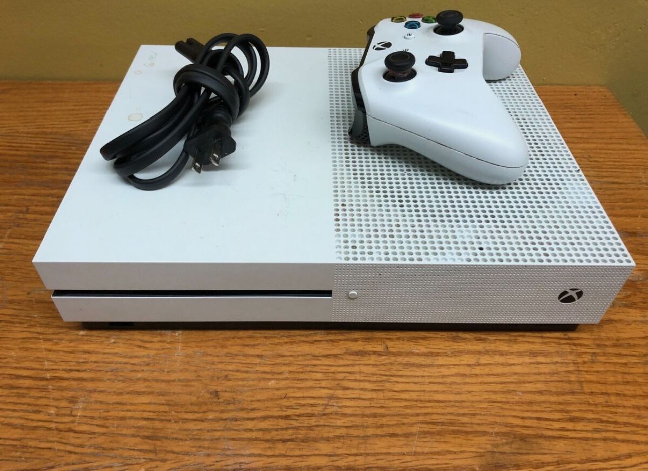 Microsoft Xbox One S 1TB White Console Model