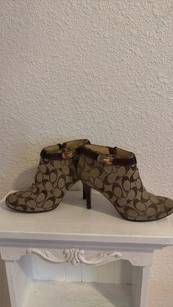 Coach boots