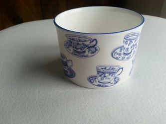 Royal Grafton China Blue pattern bowl