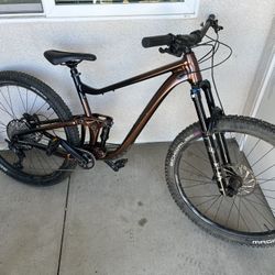 2022 Giant Trance 1 Size Large