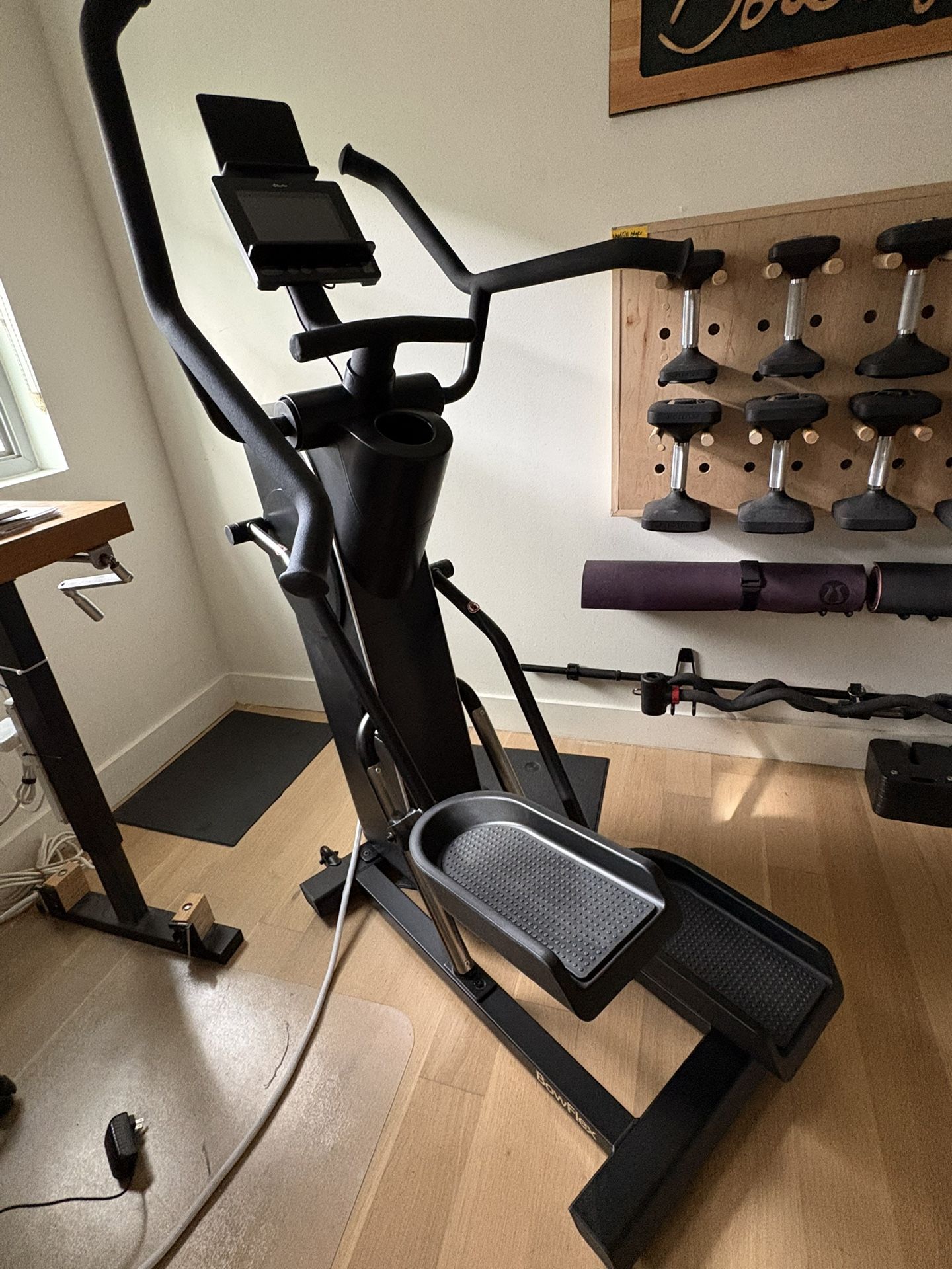 Bowflex Max Trainer SE – Like New – Used Only 4 Times