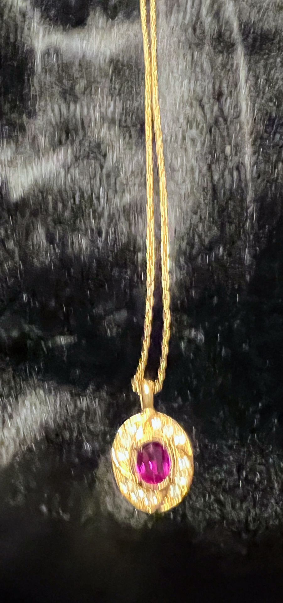 NECKLACE, NEW!