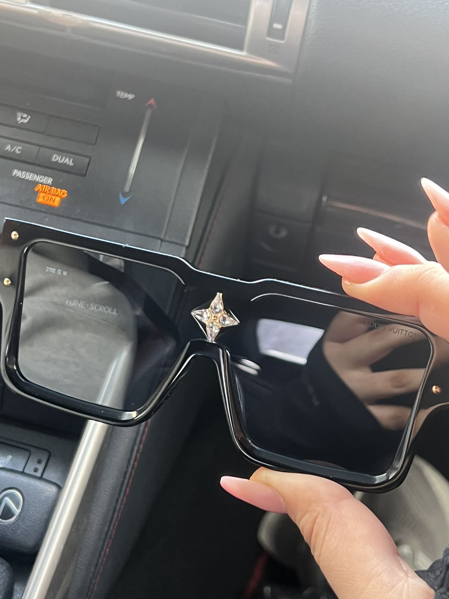 Louis Vuitton Cyclone Glasses for Sale in Humble, TX - OfferUp
