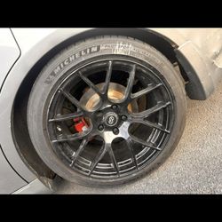 Enkei rims size 18 5x114.3