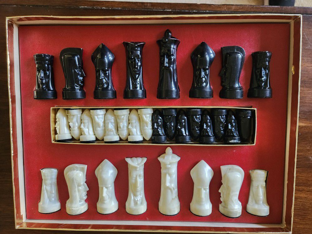 Gothic Sculptured Chess Set by Ganine (Salon Edition)