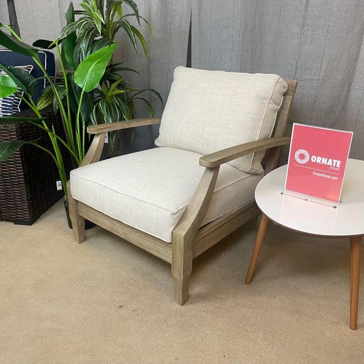 Beige Outdoor Armchair / Lounge Chair w/ Cushion