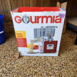 Gourmia  Pasta Maker