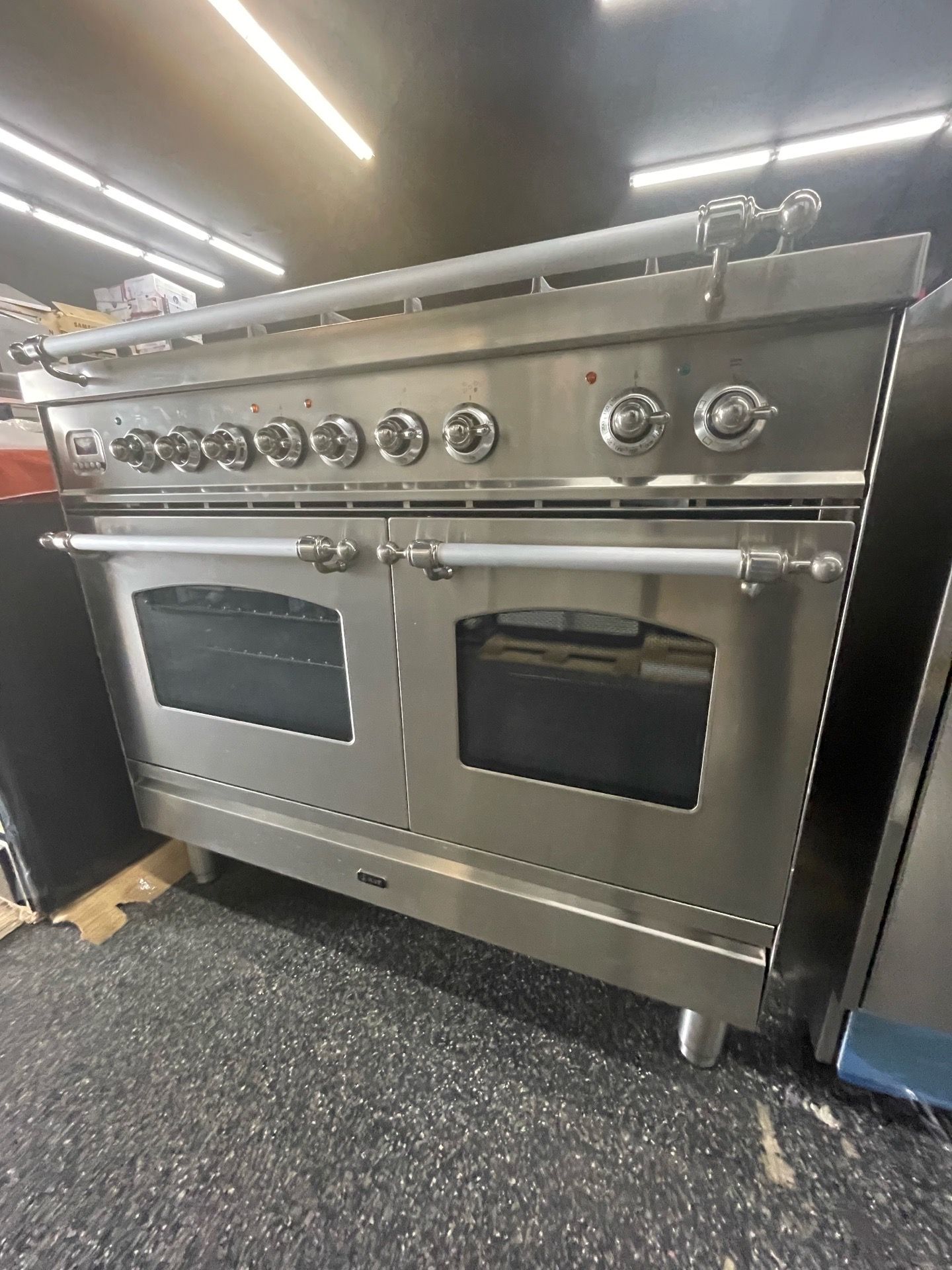 ILVE 40โ Dual Fuel Range โ Model UPDN100FDMPIX