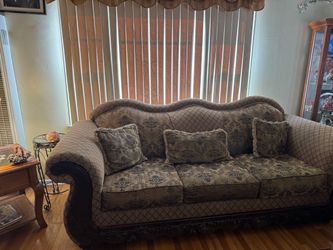 Living room couch, one piece