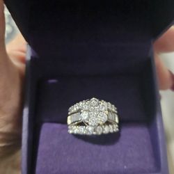 Gold Diamond ring