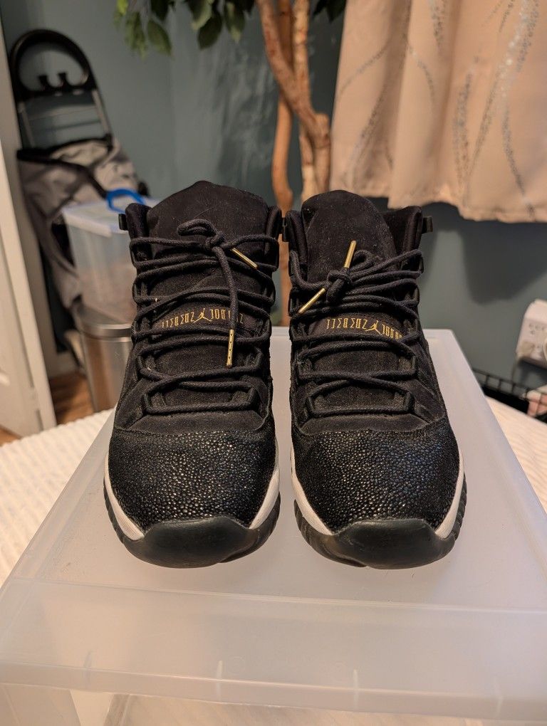 Air Jordan 11 Retro "Heiress" Black/Metallic Gold (Grade School)