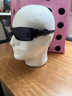 Oakley style sunglasses