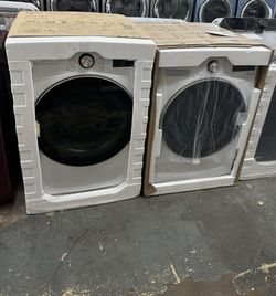 Set LG Washing Machine And Dryer 