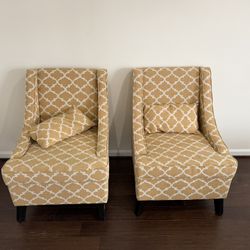 Living Room Chairs 