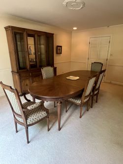 Vintage Henredon Dining Room Complete Set – Table, 6 Chairs, Buffet & China Cabinet