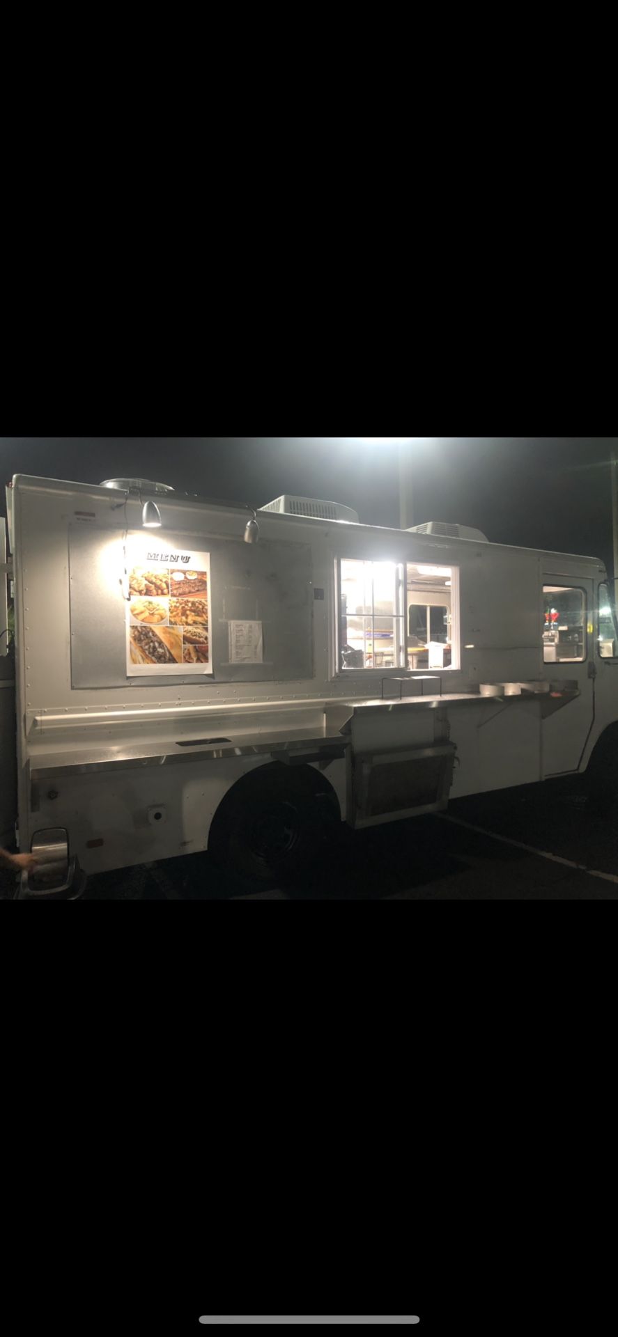 FOOD TRUCK FOR SALE