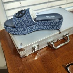 Michael Kors Shoes     Size. 6 1/2