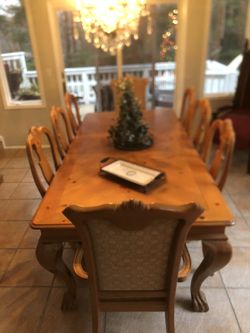 Thomasville Pine Dining Room Table 