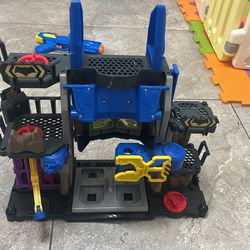 Batman Toy Castle