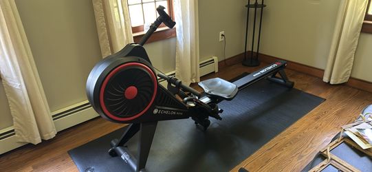 Echelon rower