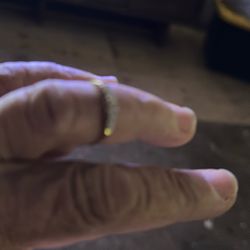 10 Kt Yellow Gold Ring 