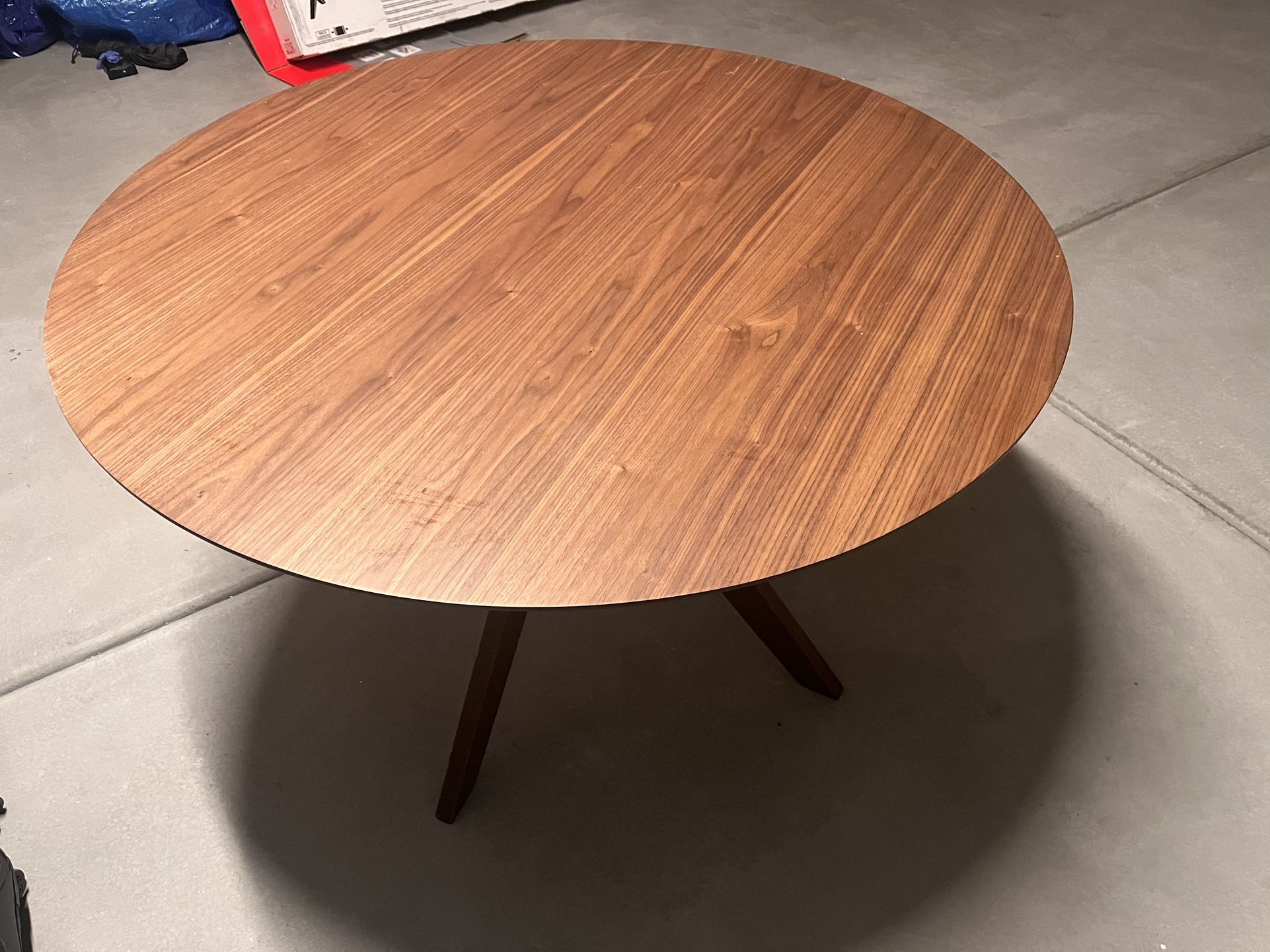 Round Dining Table