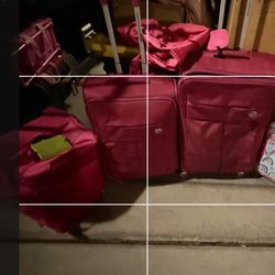 5 Piece Luggage Set Including Large Size Medium & Medium Roll On  Small Carry On Duffel Bag Cosmetic Bag  And Suit Bag 