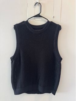 Blackw Knit Sleeveless Vest size M