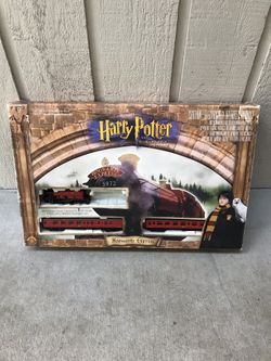 Bachmann Harry Potter Hogwarts Express Train Set