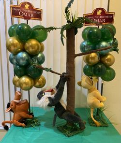 Lion king Birthday Party centerpieces