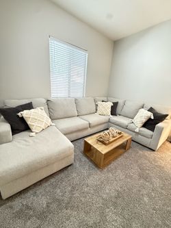 Sectional couch