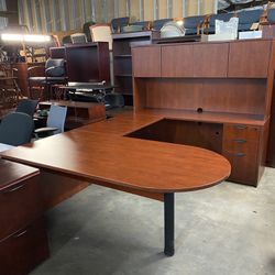 Executive U Shaped Desk 