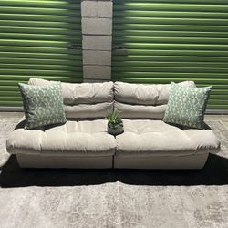 *Free Delivery* Cloud Couch Sofa 
