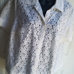 Size 16 W Lacey Type Top
