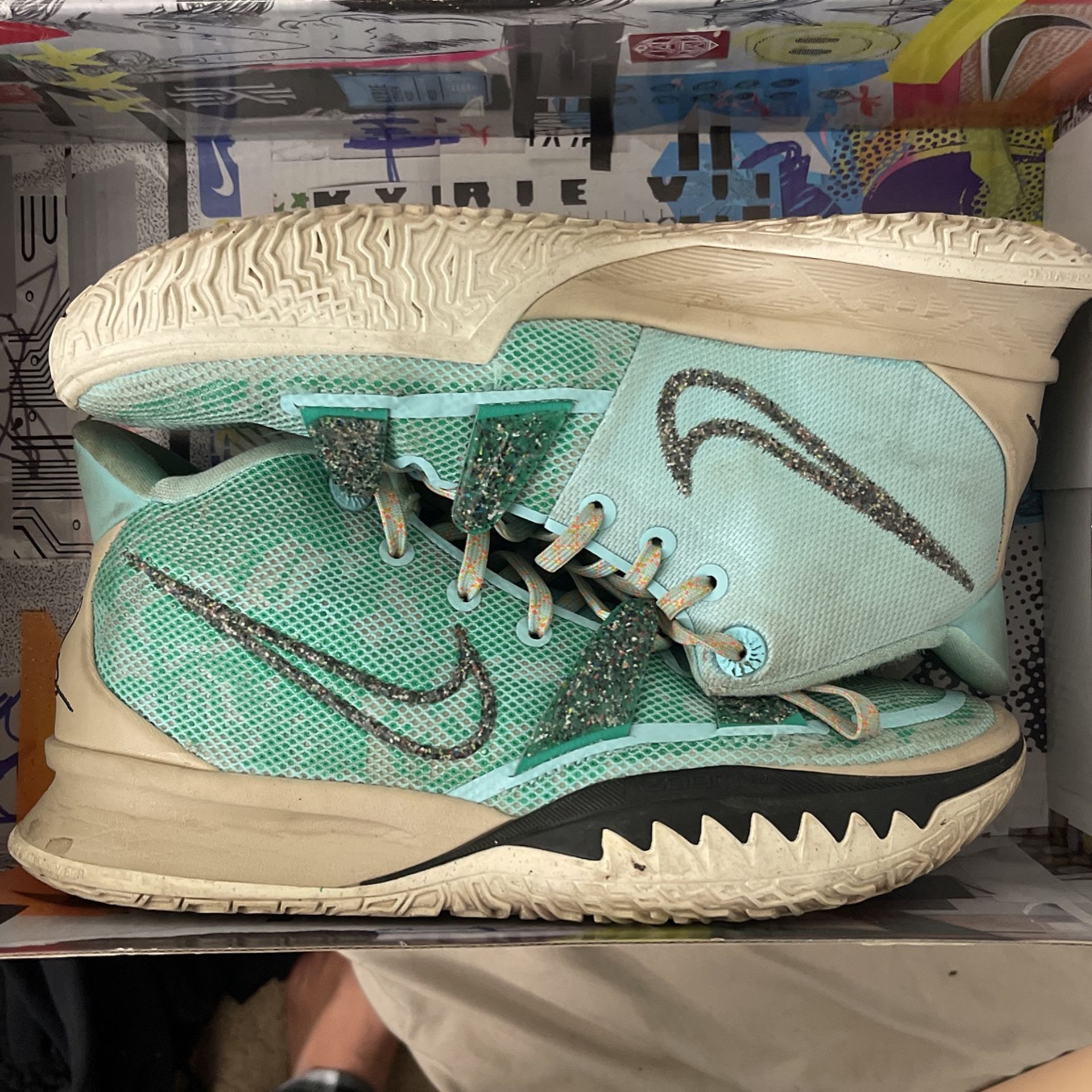 Kyrie Basketball Shoes