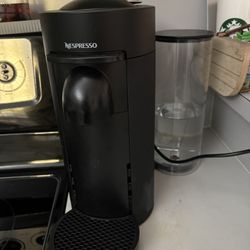 Nespreso Coffee Machine 