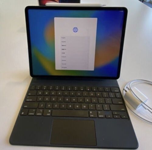 Apple Ipad Pro 12.9 M1 128Gb, Magic Keyboard, and Pencil