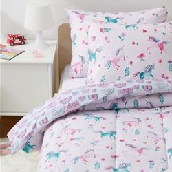 New! Unicorn/ Rainbow Full/ Queen Reversible Comforter 3 Piece Set