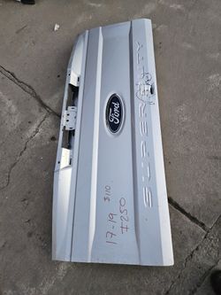 Ford f250 tailgate Oem