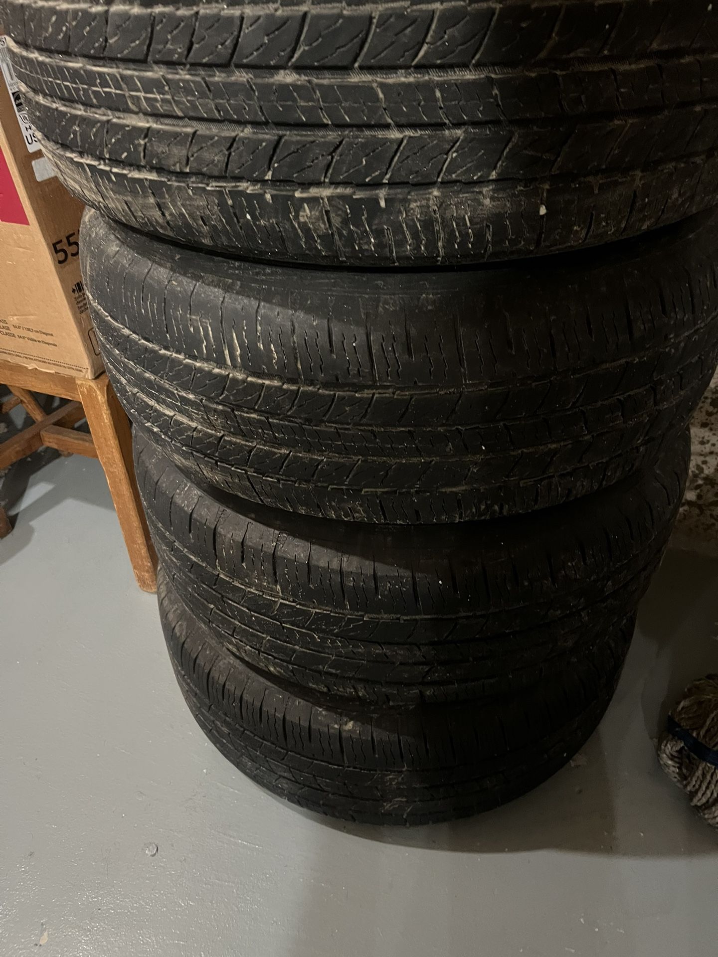 Four Tires And Factory Rims Off A 2013 Tahoe 265-65-18