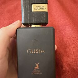 Maison Alhambra Gusta