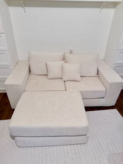 Convertible boneless couch