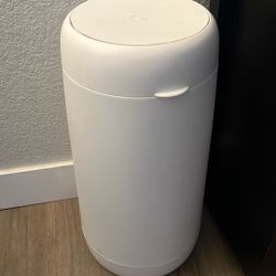 Munchkin Diaper Genie
