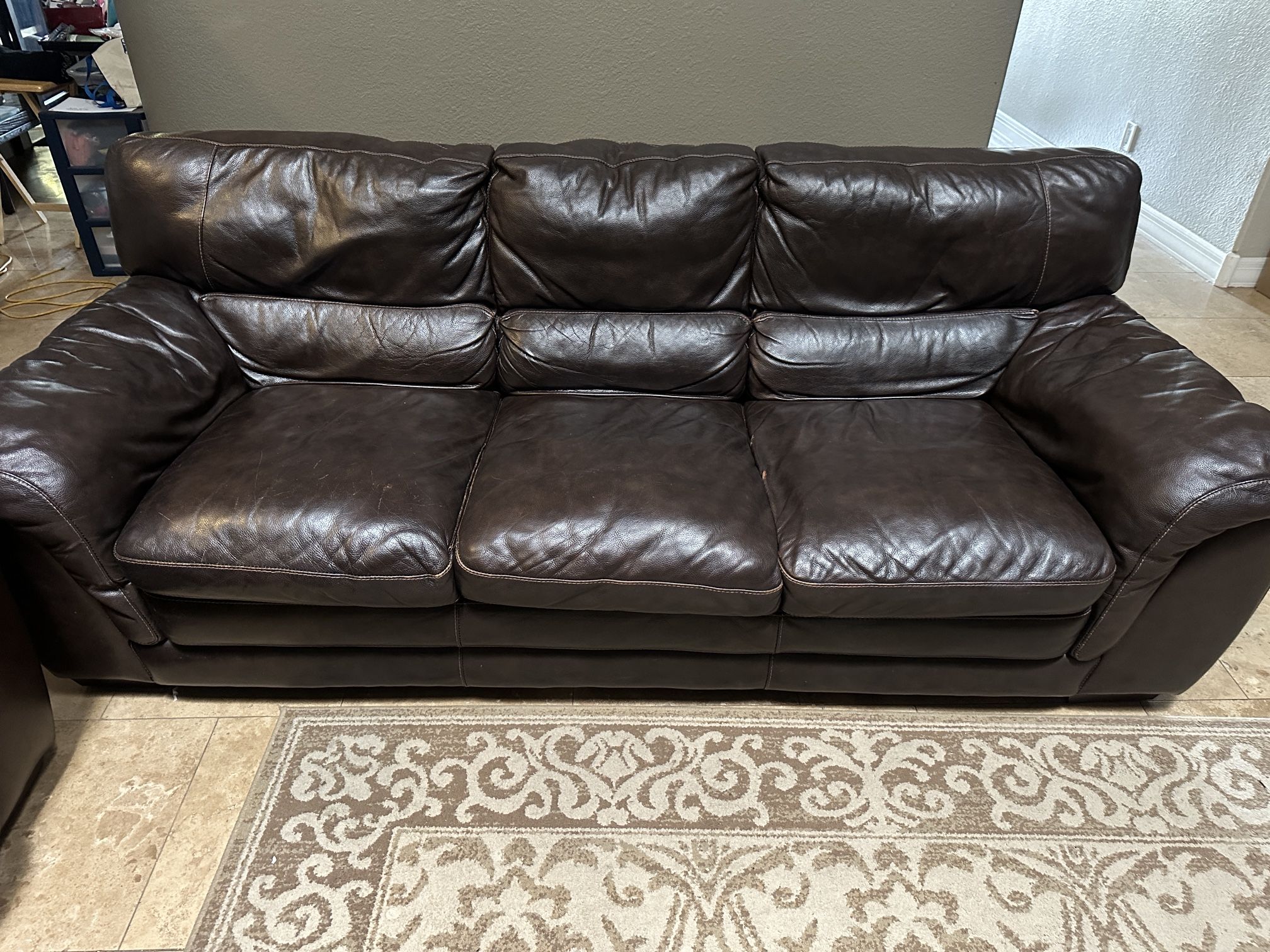 Nice, high quality leather sofa / couch