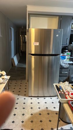 LG Top Freezer/Refrigerator stainless Finish