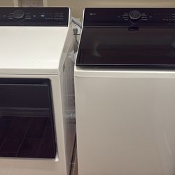 Lg set of washer/dryer