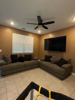 Gray Sectional Couch Set – Great Condition