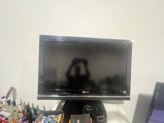 Sony BRAVIA Flat Screen TV – Great Condition