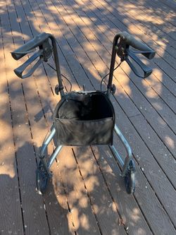 Adult walker